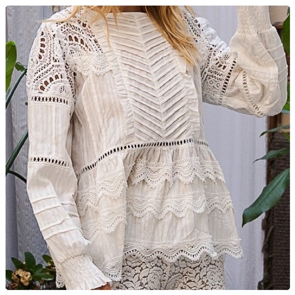 POL Feeling Romantic Woven Peplum Top - Picture 7 of 14